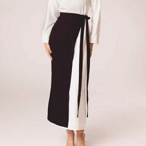 Veiled Collection Rana Textured Overlay Tie Skirt Black Size Medium NWT